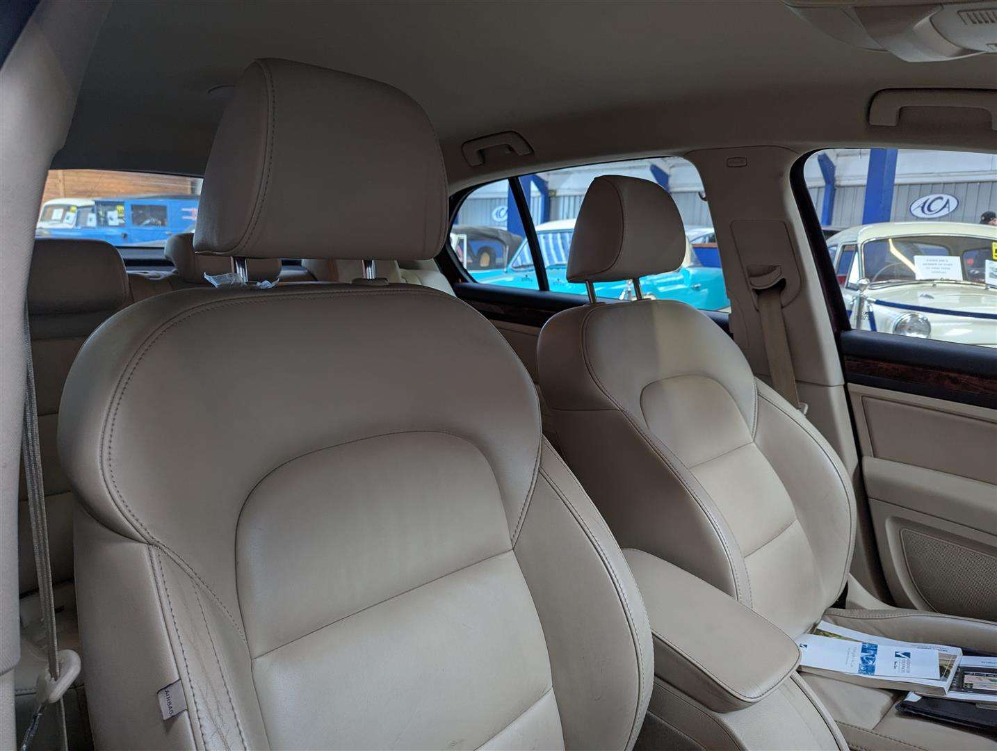 <p>2011 SKODA SUPERB ELEGANCE TSI AUTO</p>