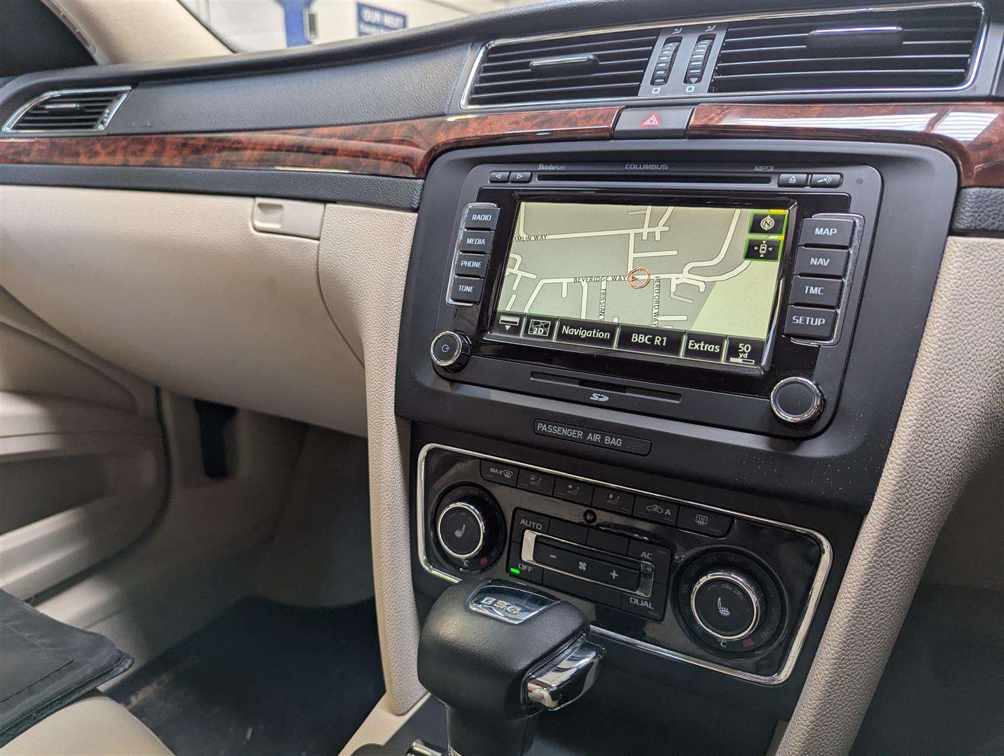 <p>2011 SKODA SUPERB ELEGANCE TSI AUTO</p>