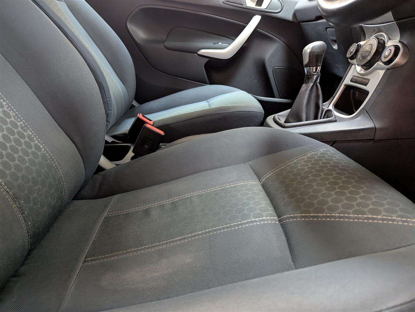 <p>2012 FORD FIESTA ZETEC ECONETIC II</p>