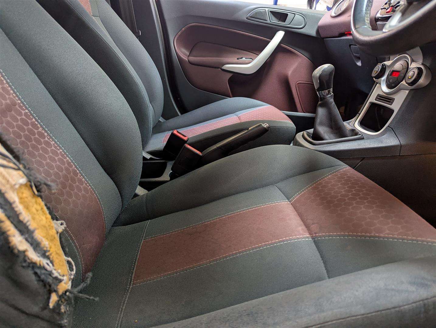 <p>2010 FORD FIESTA TITANIUM TDCI 70</p>