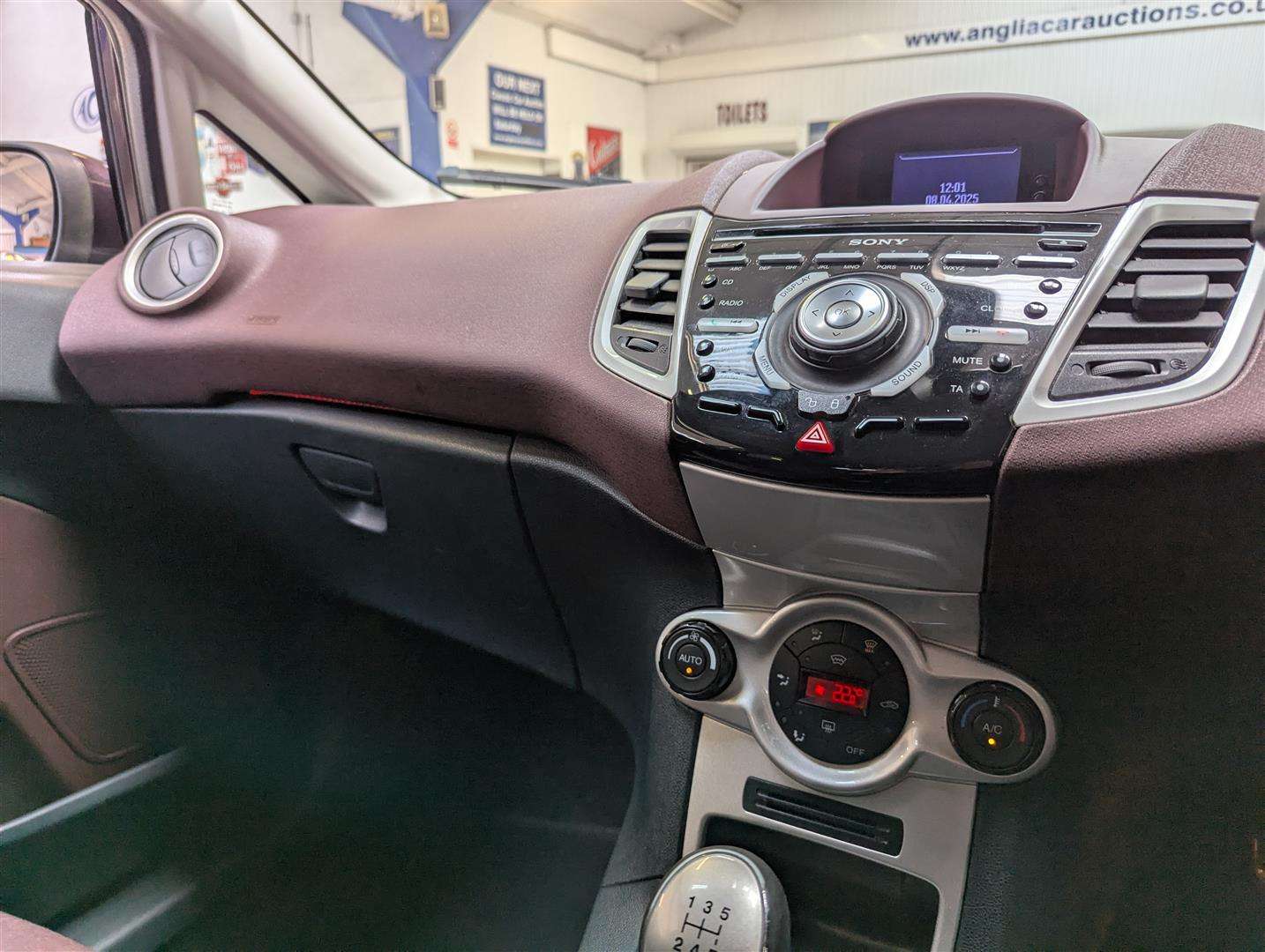<p>2010 FORD FIESTA TITANIUM TDCI 70</p>