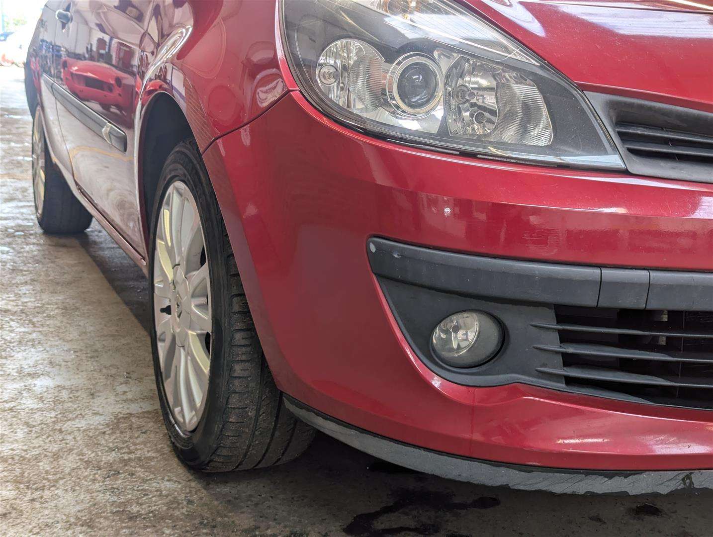 <p>2009 RENAULT CLIO DYNAMIQUE 16V</p>