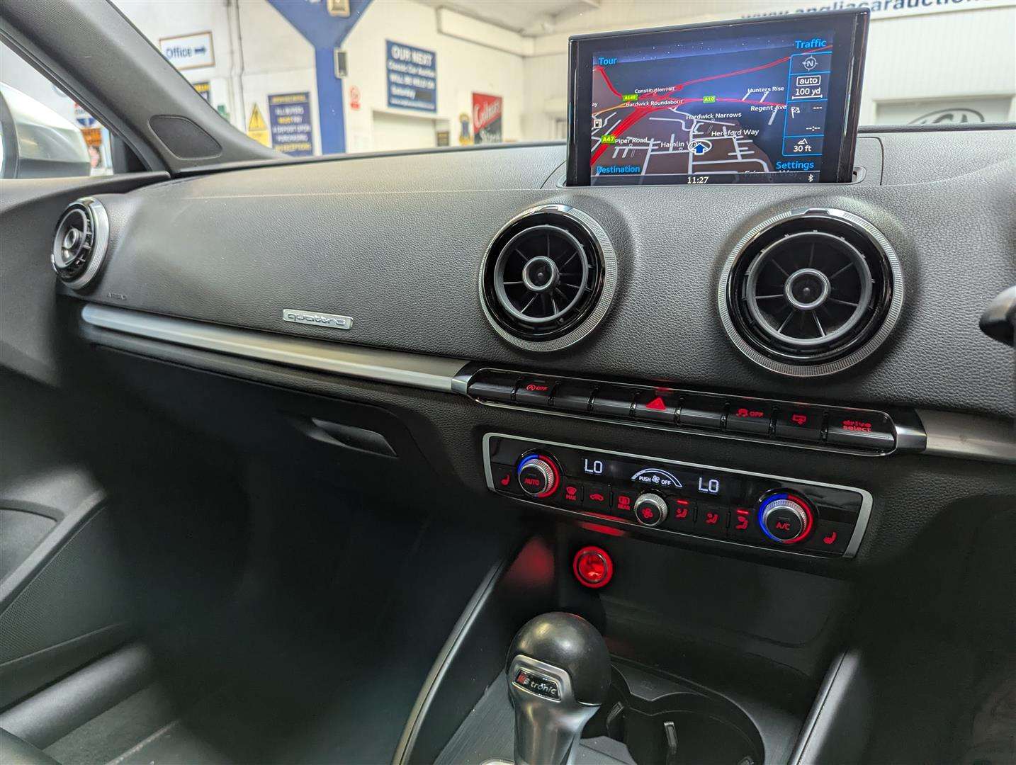<p>2016 AUDI S3 NAV QUATTRO S-A</p>