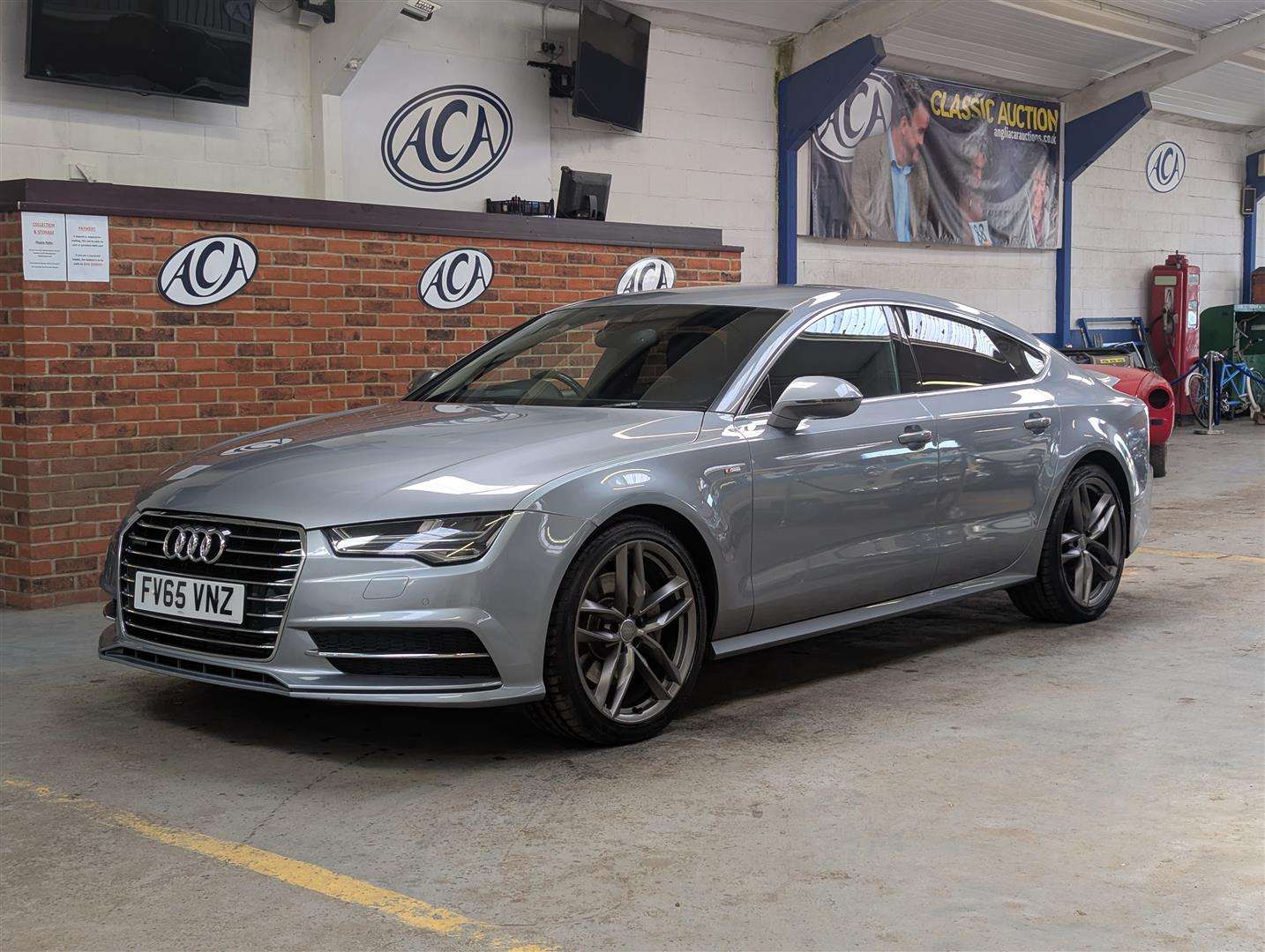 <p>2015 AUDI A7 S LINE TDI QUATTRO S-A</p>