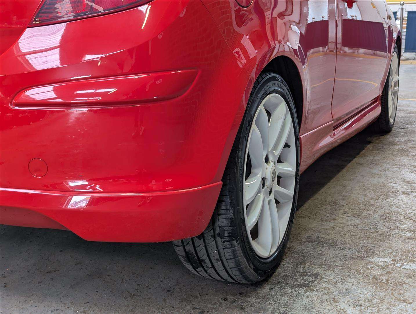<p>2011 VAUXHALL CORSA SRI</p>