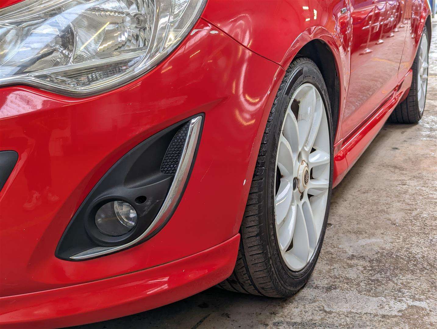 <p>2011 VAUXHALL CORSA SRI</p>