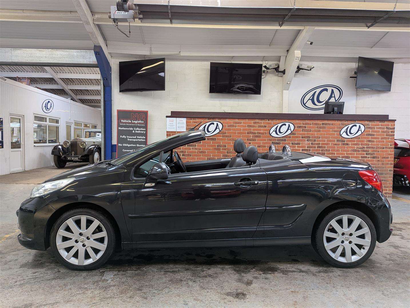<p>2009 PEUGEOT 207 GT CC</p>