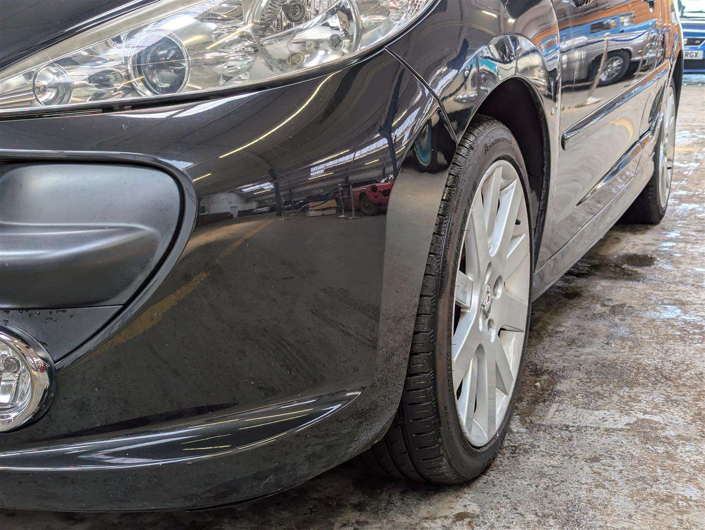 <p>2009 PEUGEOT 207 GT CC</p>