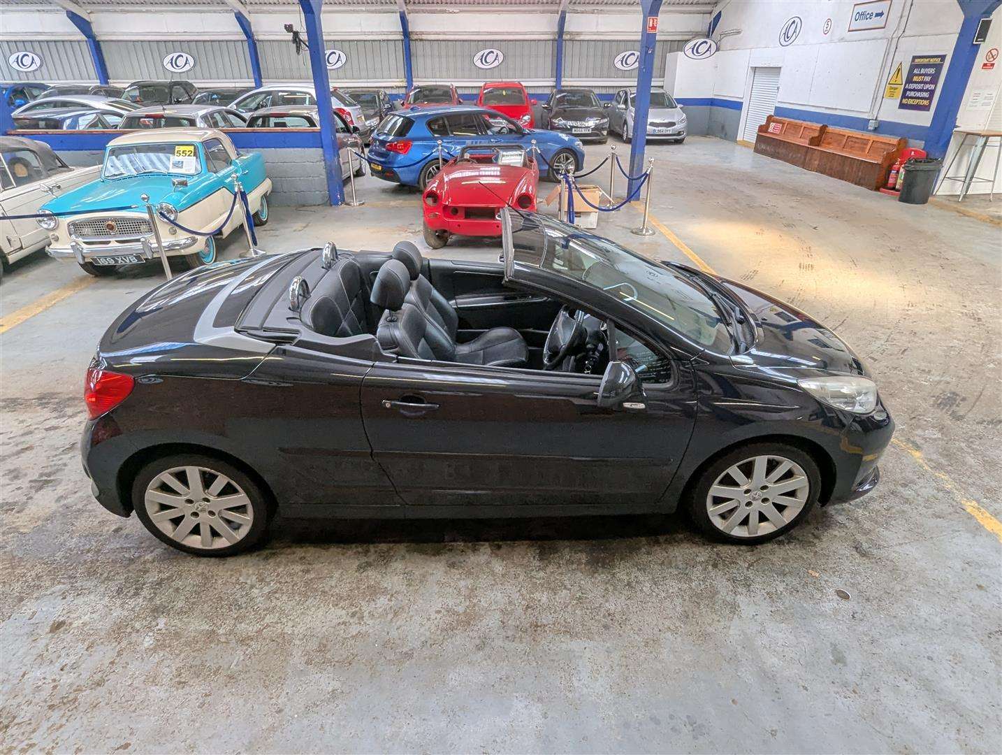 <p>2009 PEUGEOT 207 GT CC</p>