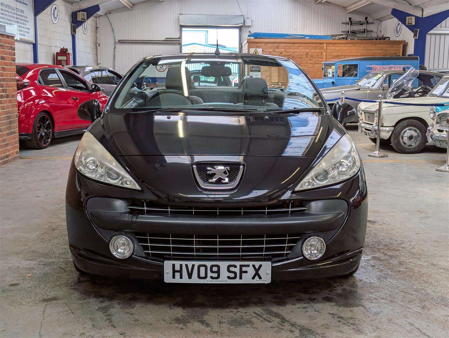 <p>2009 PEUGEOT 207 GT CC</p>