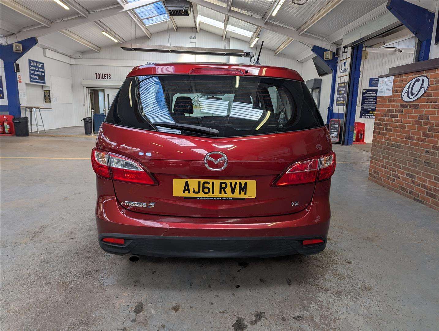 <p>2011 MAZDA 5 TS</p>