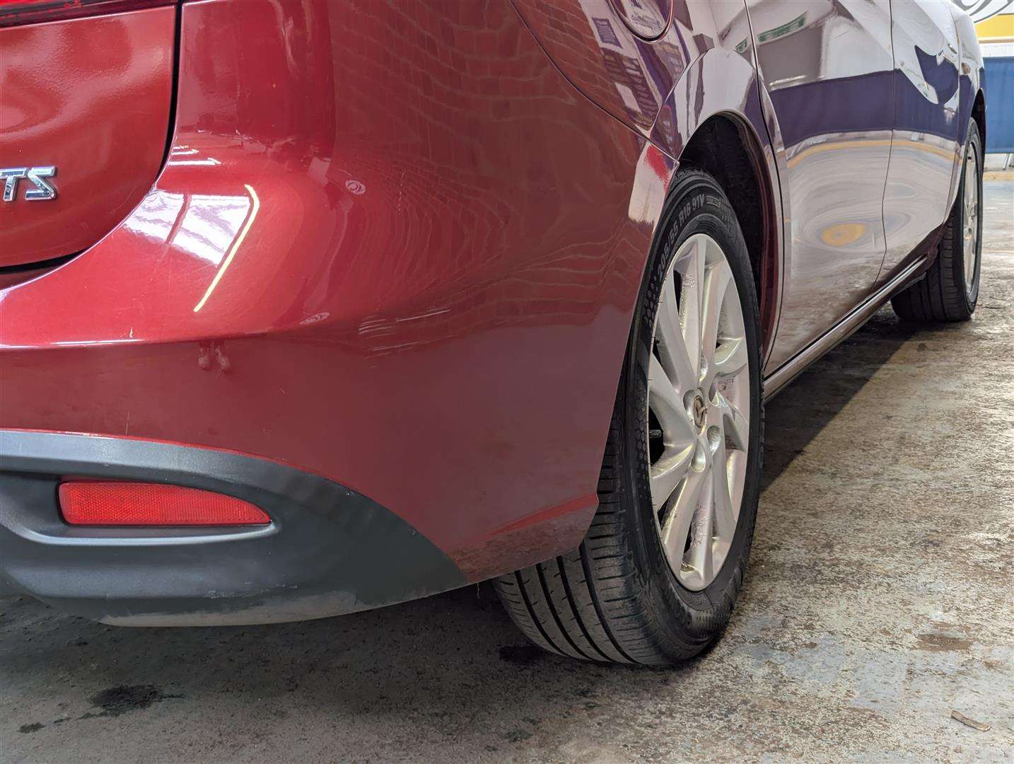 <p>2011 MAZDA 5 TS</p>