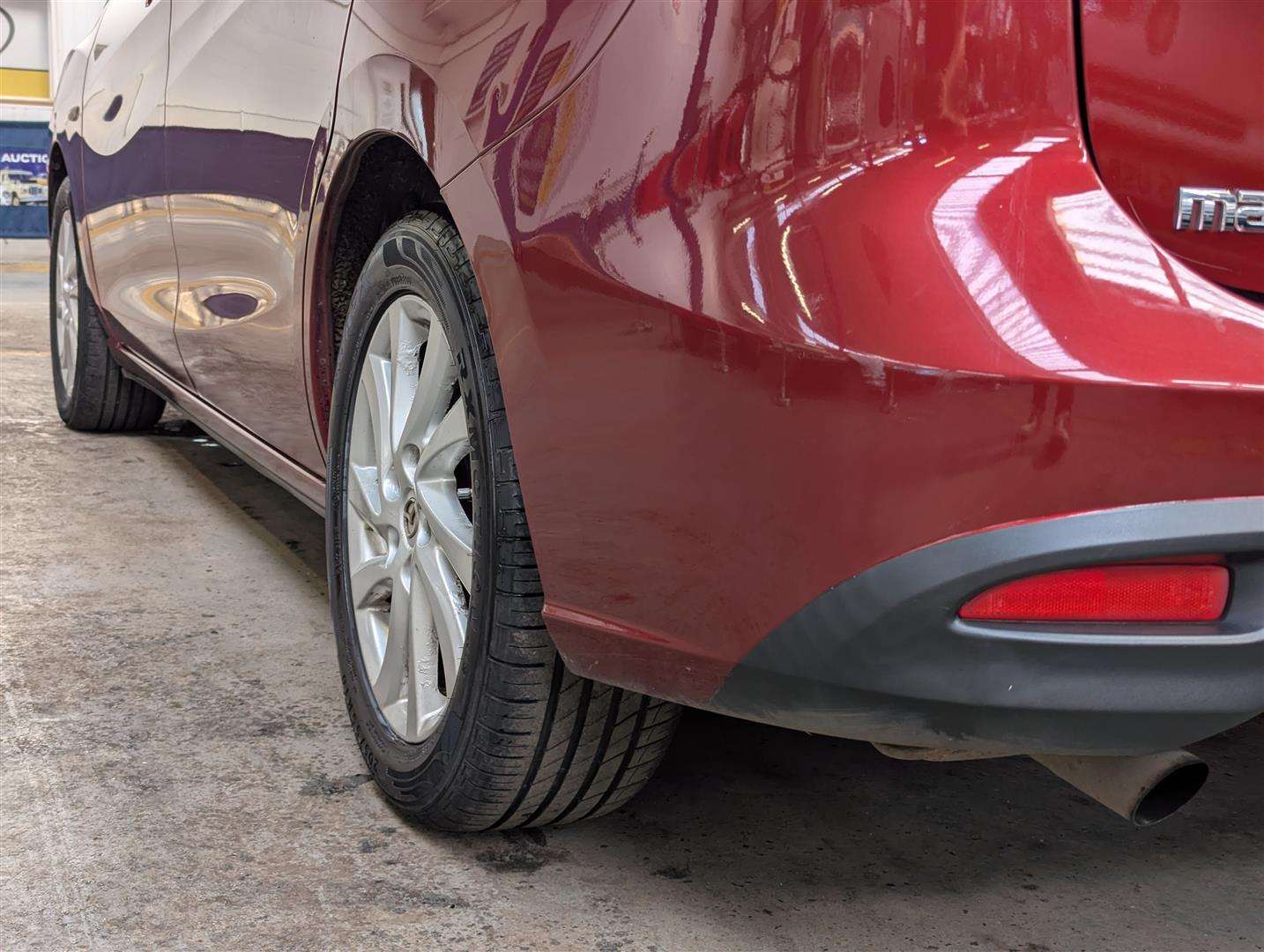 <p>2011 MAZDA 5 TS</p>