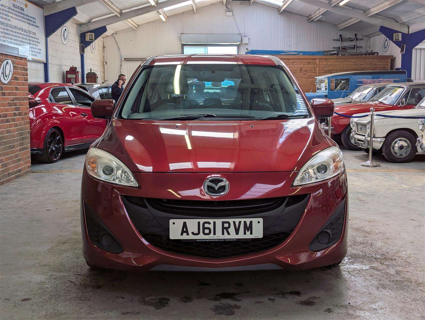 <p>2011 MAZDA 5 TS</p>