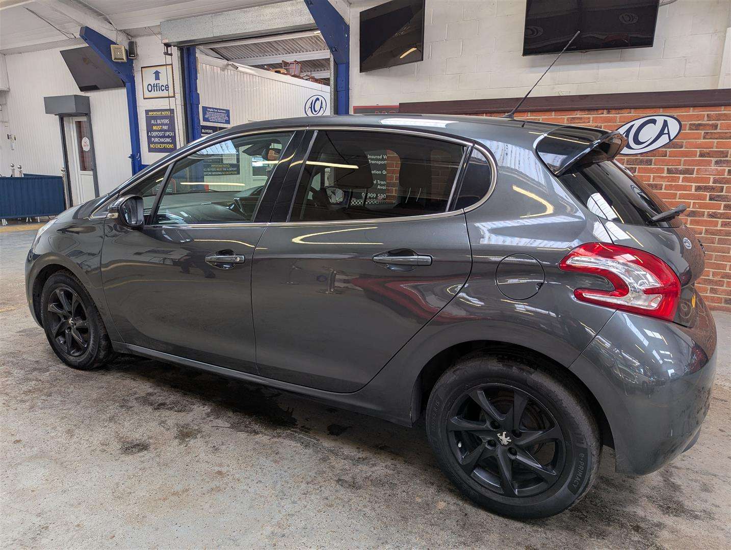 <p>2013 PEUGEOT 208 ALLURE E-HDI S-A</p>