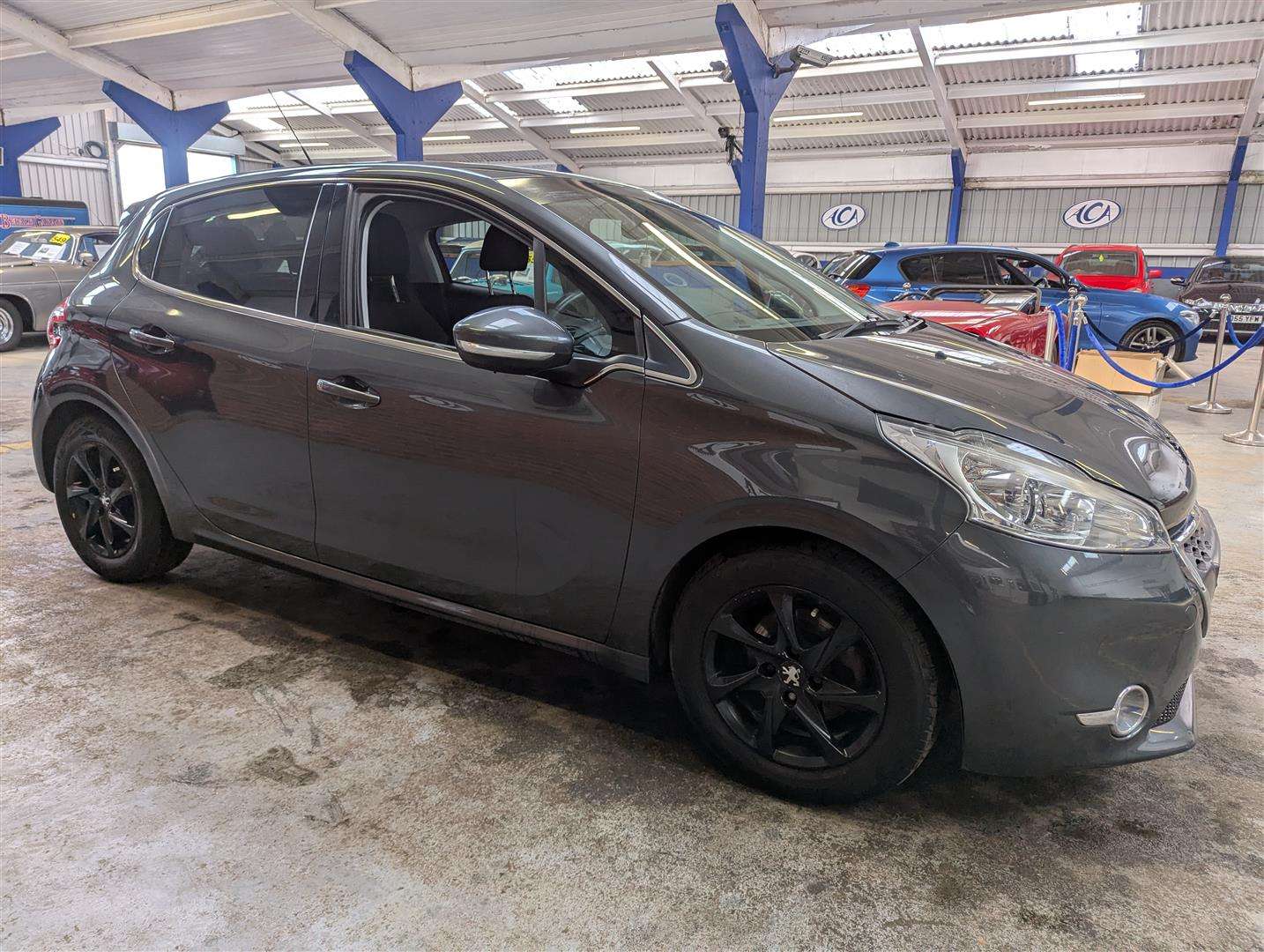 <p>2013 PEUGEOT 208 ALLURE E-HDI S-A</p>