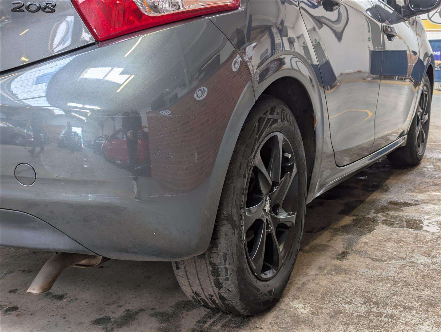 <p>2013 PEUGEOT 208 ALLURE E-HDI S-A</p>
