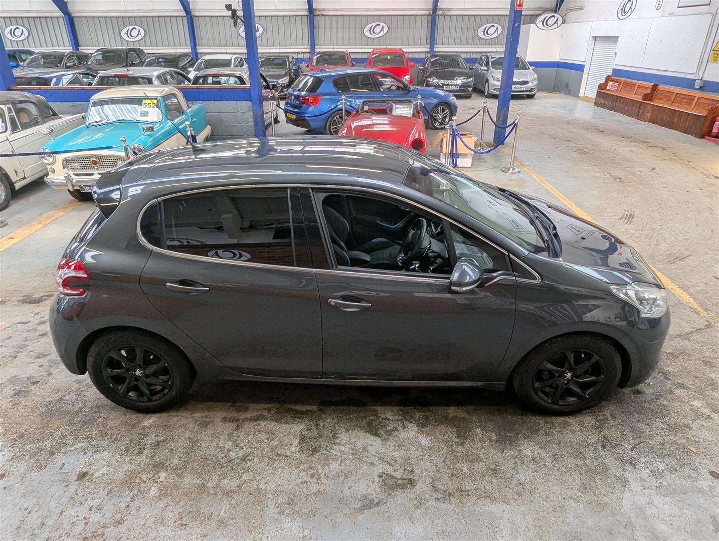 <p>2013 PEUGEOT 208 ALLURE E-HDI S-A</p>