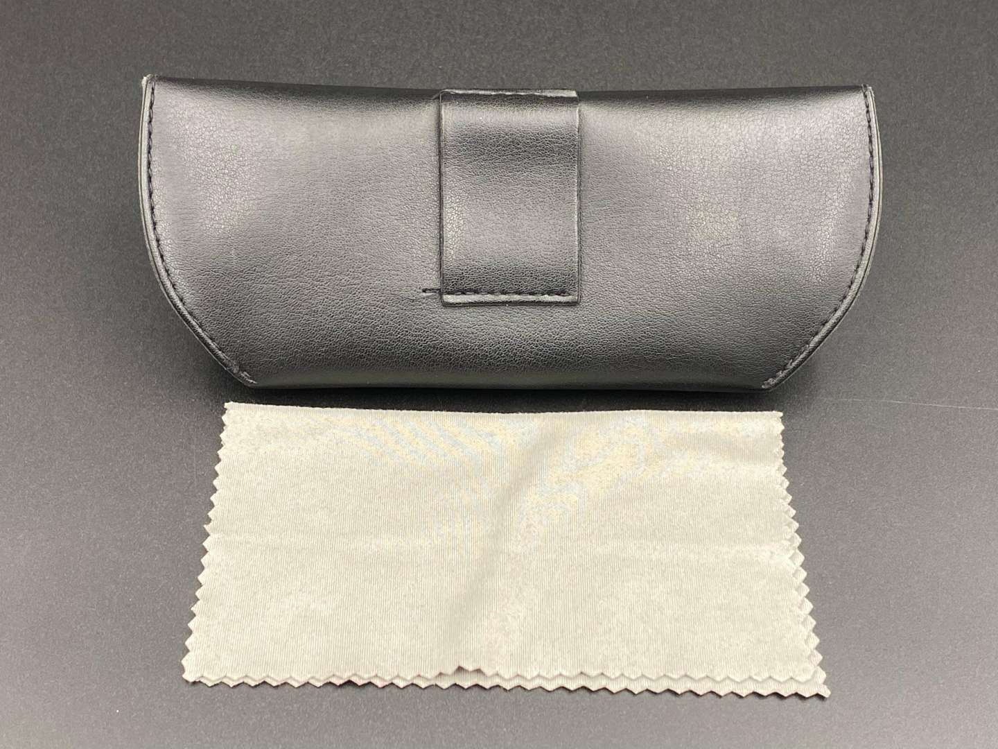 <p>RAY-BAN, POLISHED GREY DRIVING GLASSES, RB3134, 59/17,</p>