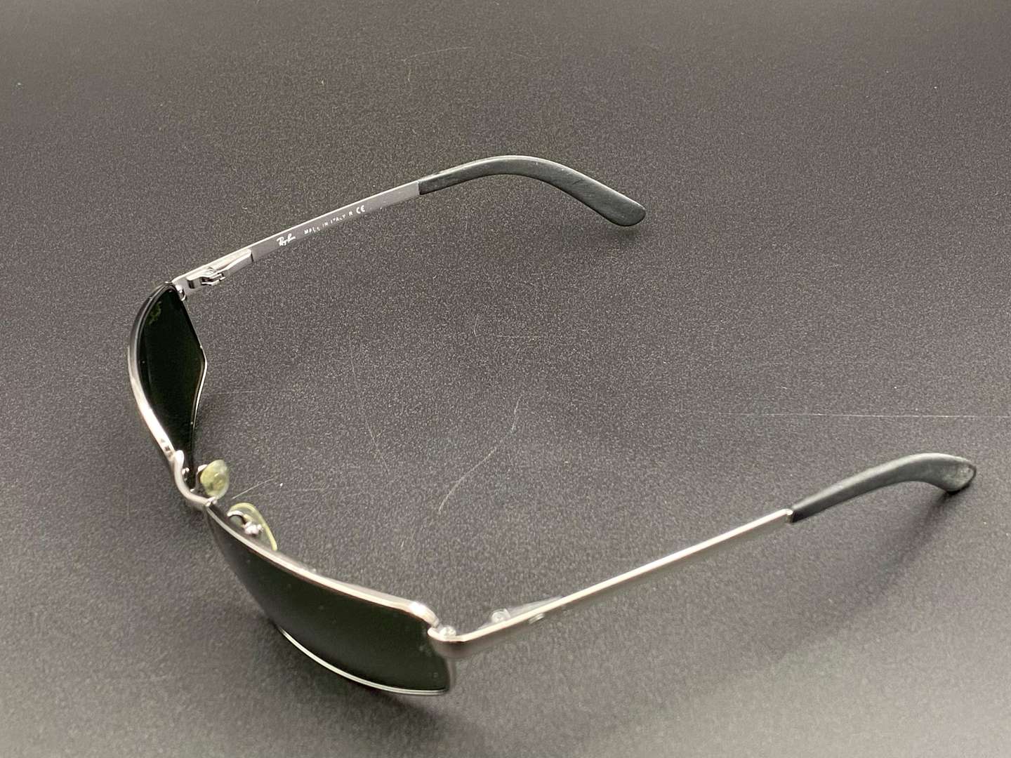 <p>RAY-BAN, POLISHED GREY DRIVING GLASSES, RB3134, 59/17,</p>