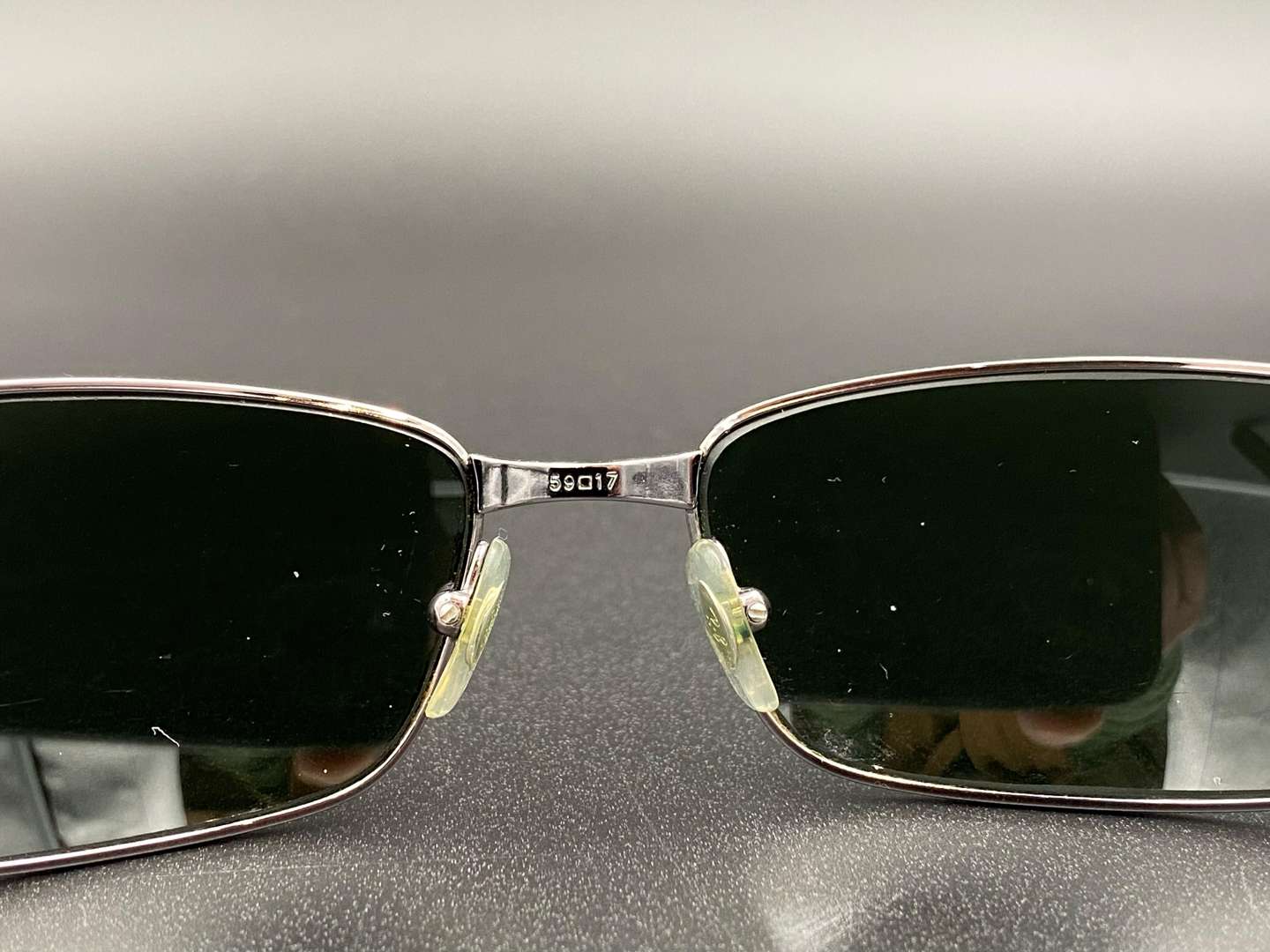 <p>RAY-BAN, POLISHED GREY DRIVING GLASSES, RB3134, 59/17,</p>