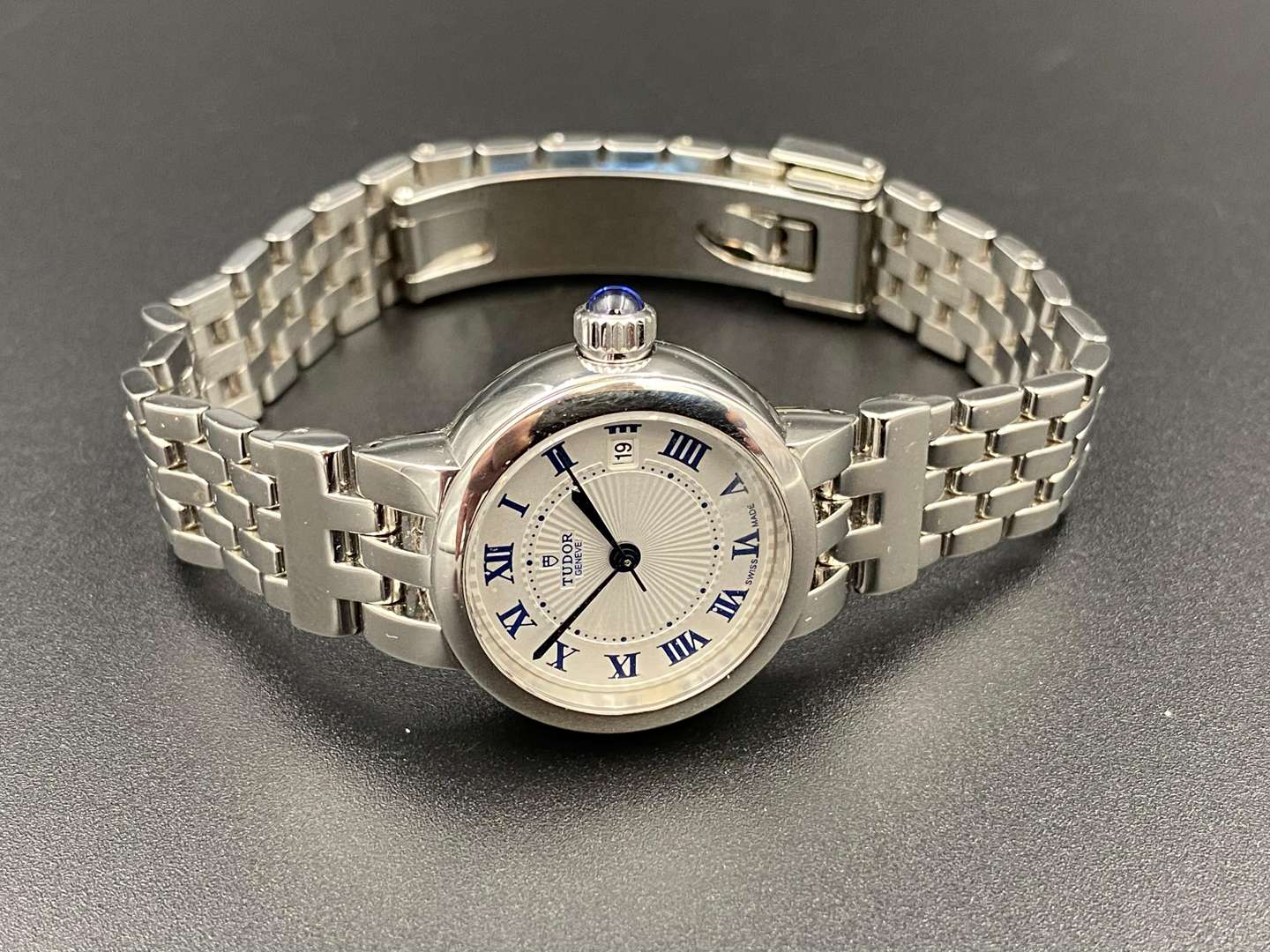 <p>TUDOR, Clair de Rose M35200 1689483 ladies stainless steel automatic wristwatch</p>