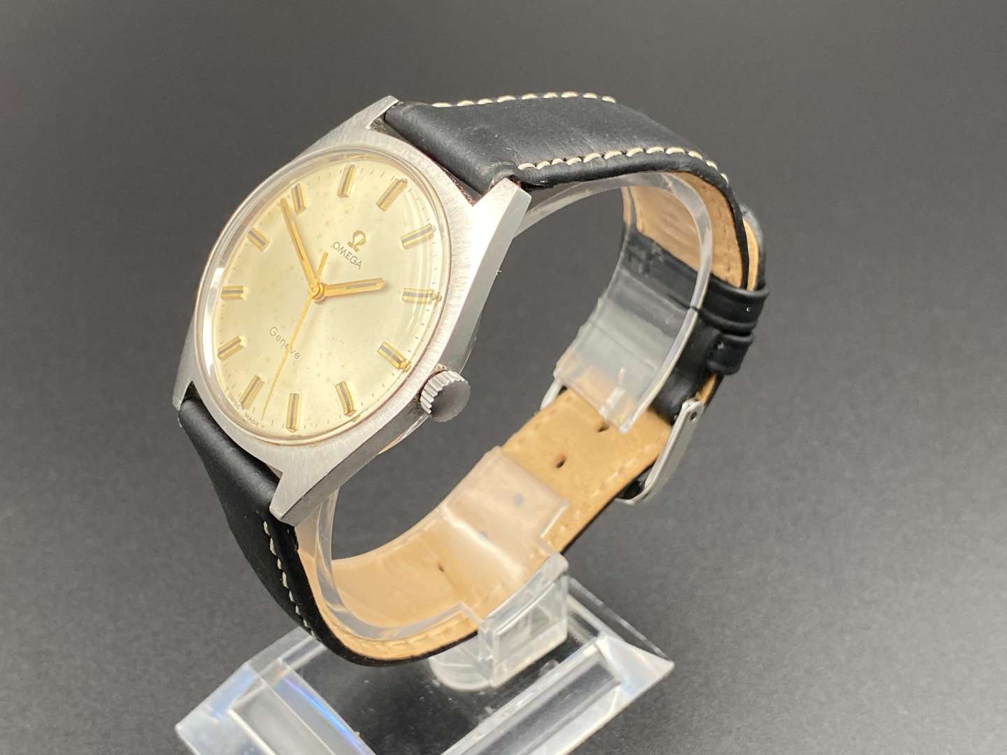 <p>OMEGA, Geneve, stainless steel center seconds wristwatch</p>