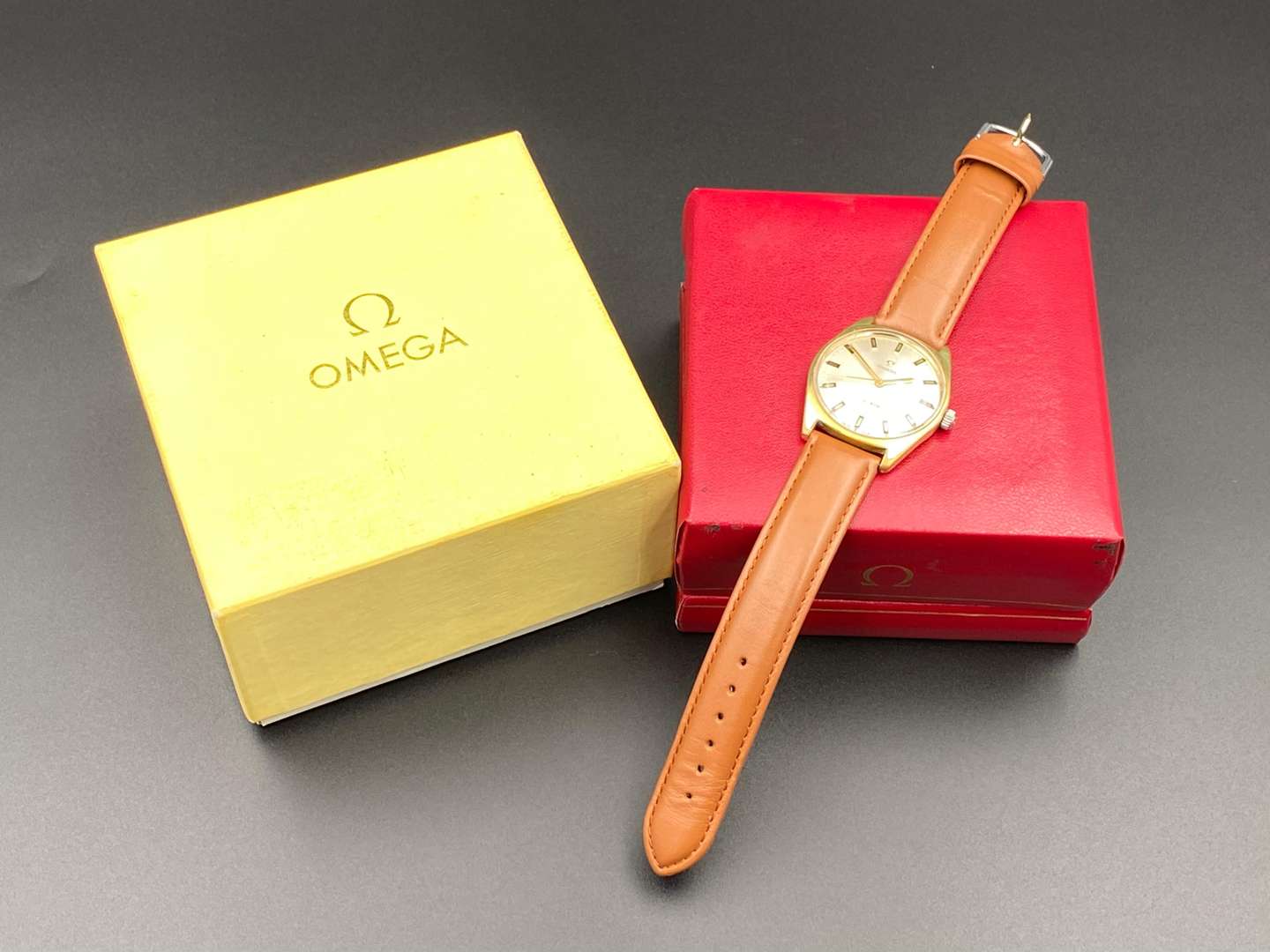 <p>OMEGA, Geneve gold plated centre seconds wristwatch</p>