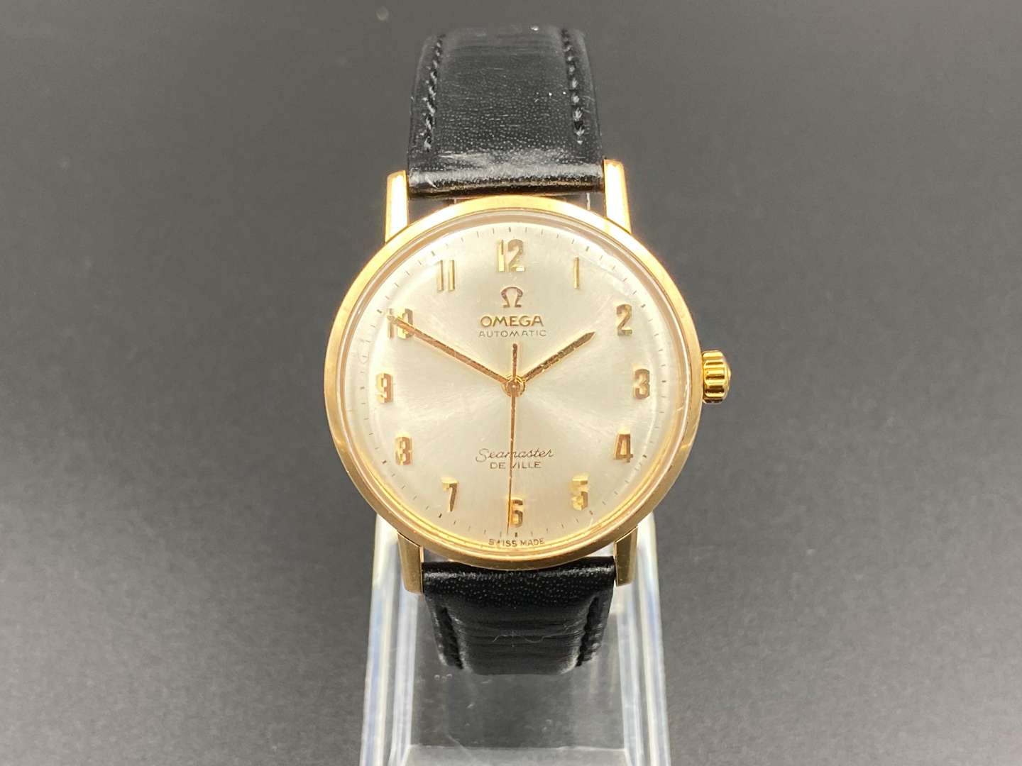 <p>OMEGA, Seamaster, De Ville, 9ct gold automatic wristwatch</p>