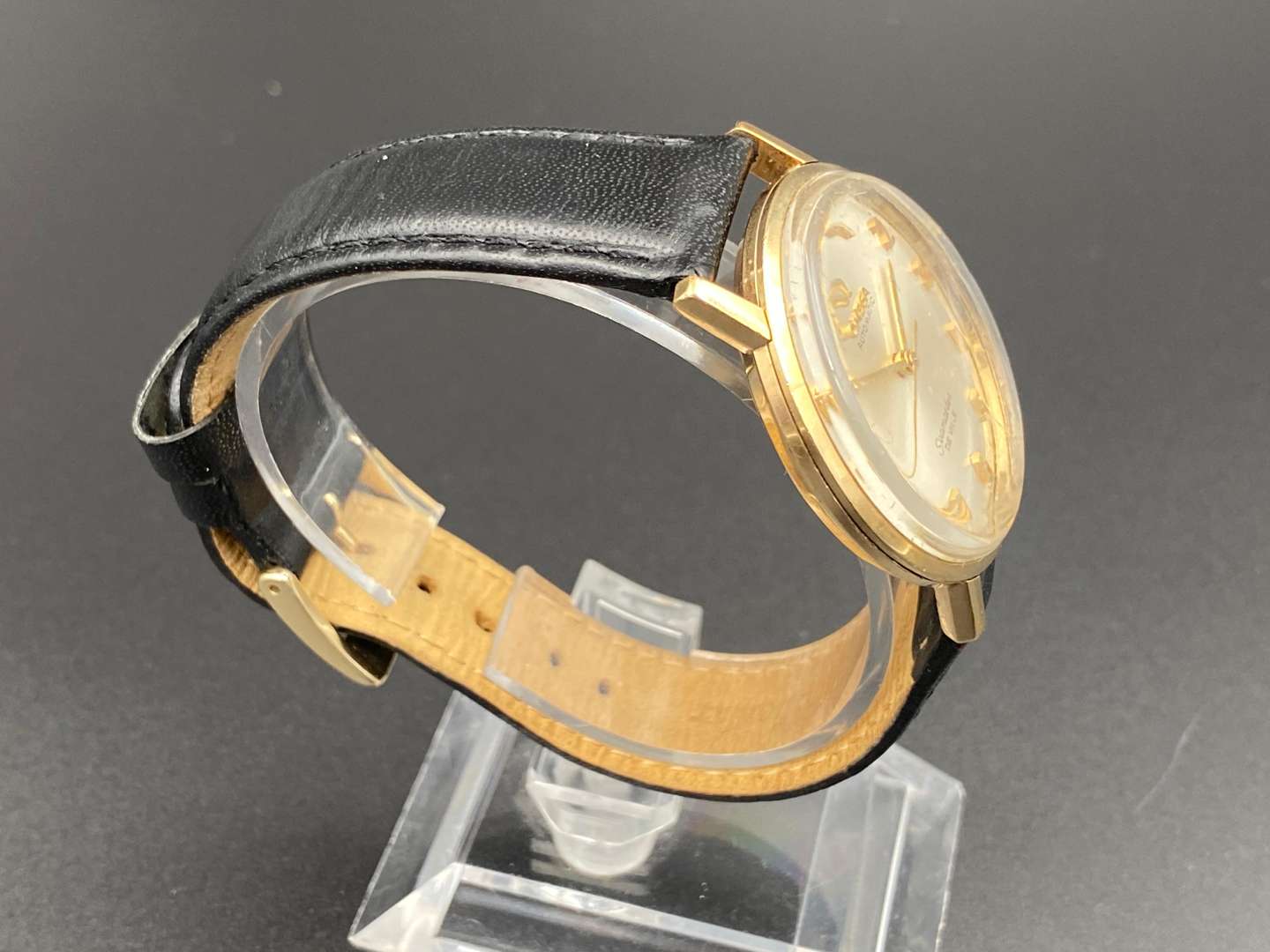<p>OMEGA, Seamaster, De Ville, 9ct gold automatic wristwatch</p>