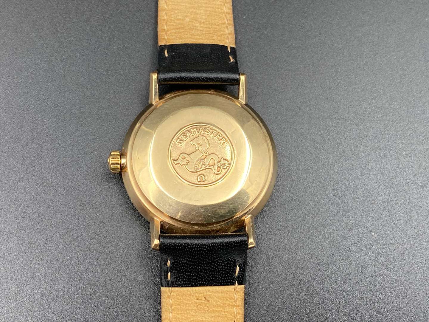 <p>OMEGA, Seamaster, De Ville, 9ct gold automatic wristwatch</p>