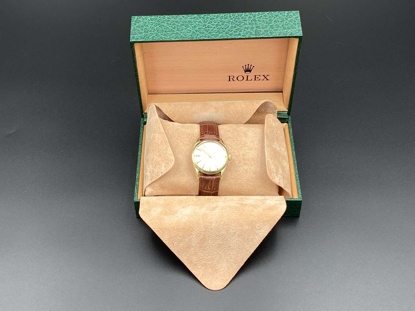 <p>ROLEX, Oyster Perpetual 1024 3020760 gold plated automatic wristwatch</p>