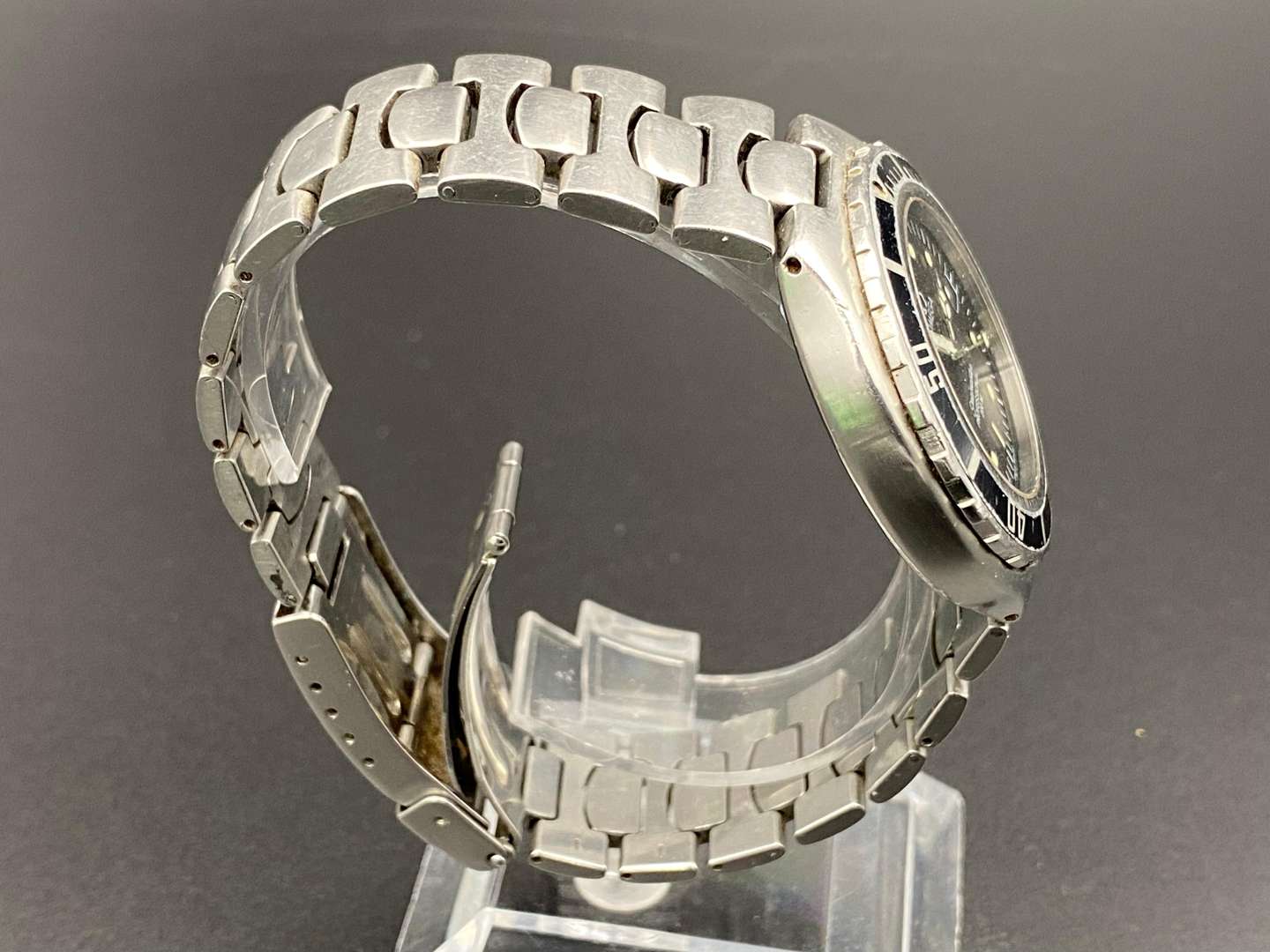 <p>OMEGA, Seamaster, Professional 200M stainless steel quartz wristwatch</p>