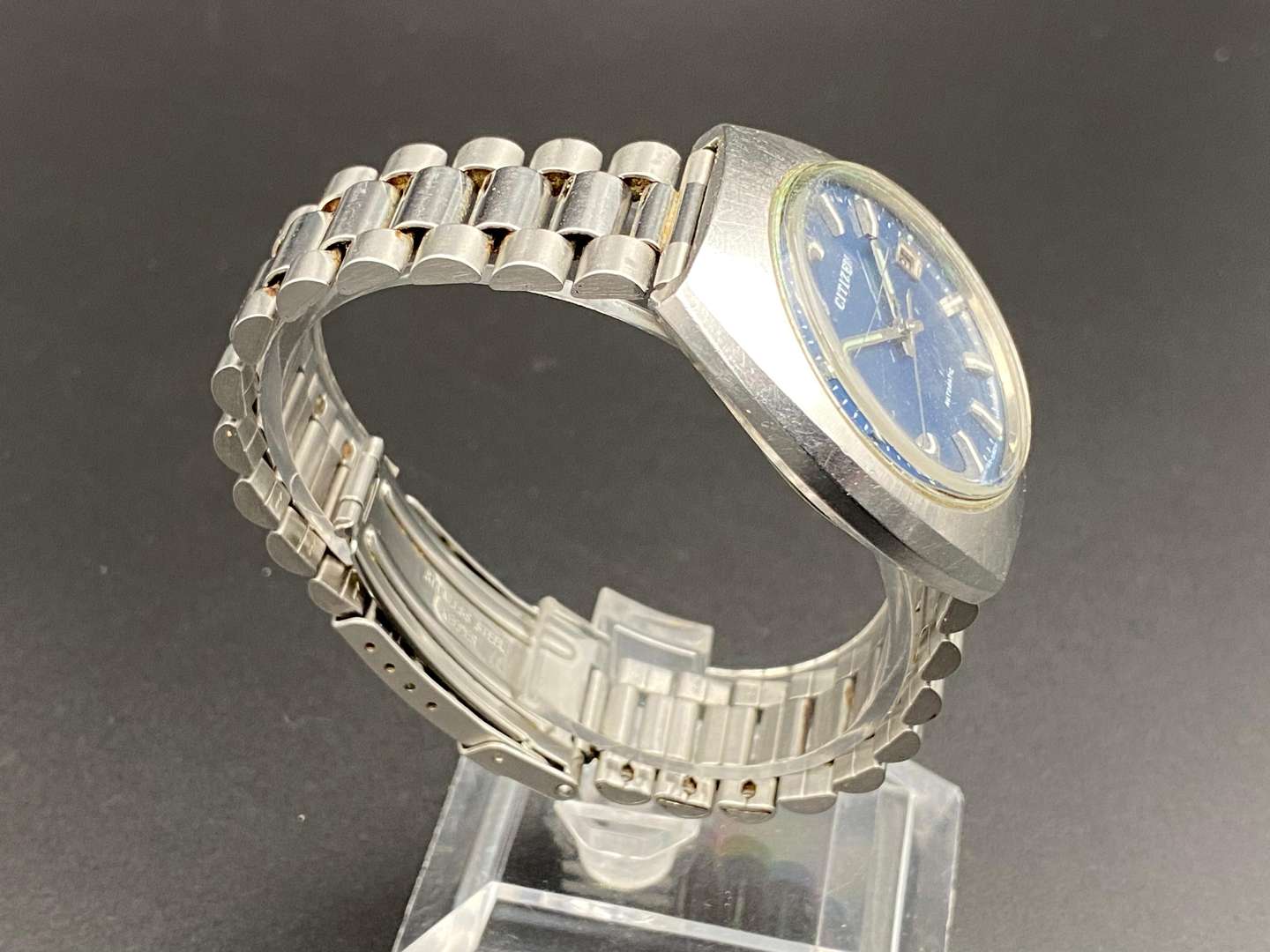 <p>CITIZEN, stainless steel automatic calendar wristwatch 8210A</p>