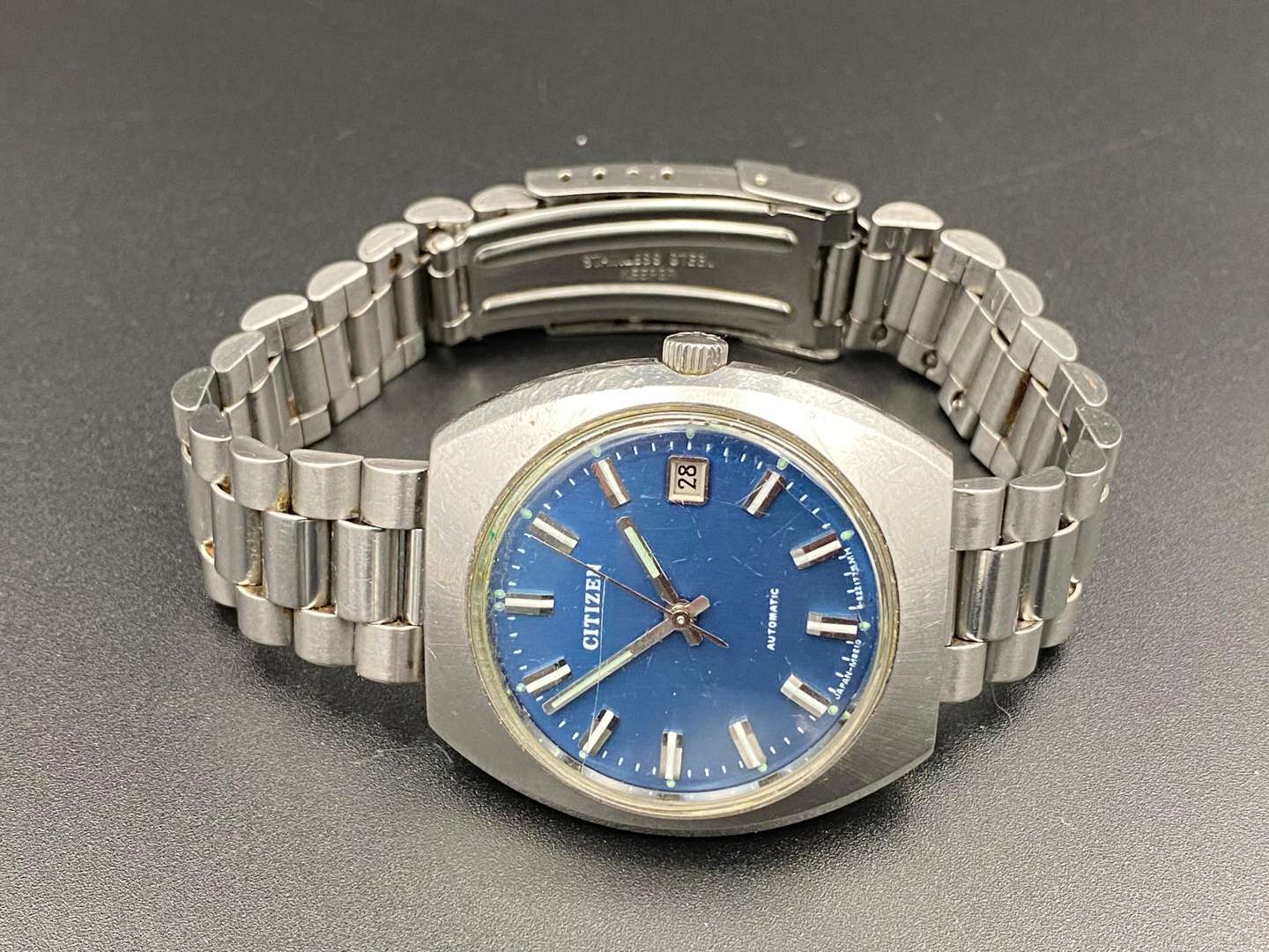 <p>CITIZEN, stainless steel automatic calendar wristwatch 8210A</p>