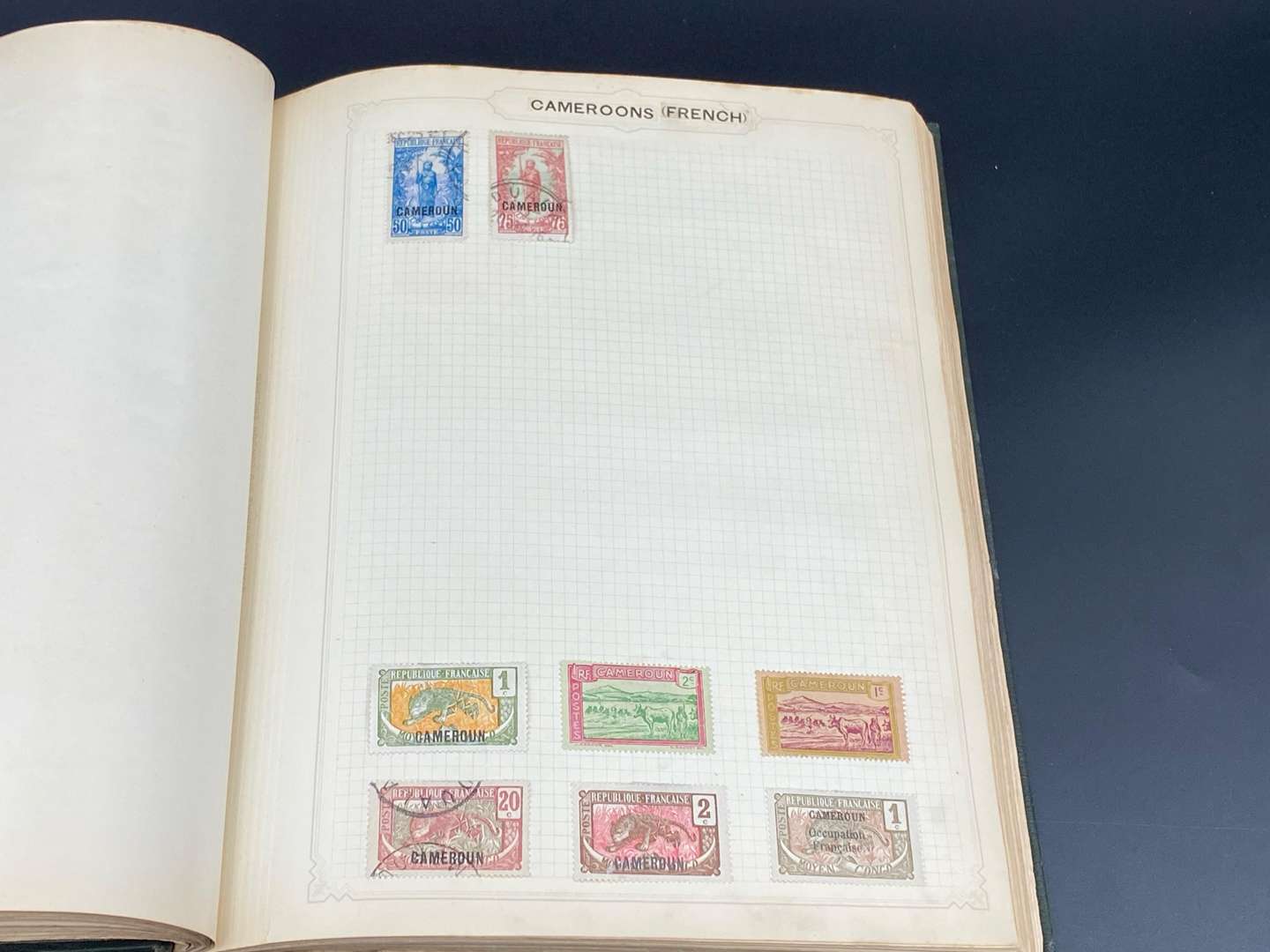 <p>SIMPLEX BLANK STAMP ALBUM, late 19th and early 20th century international stamp album and contents,</p>