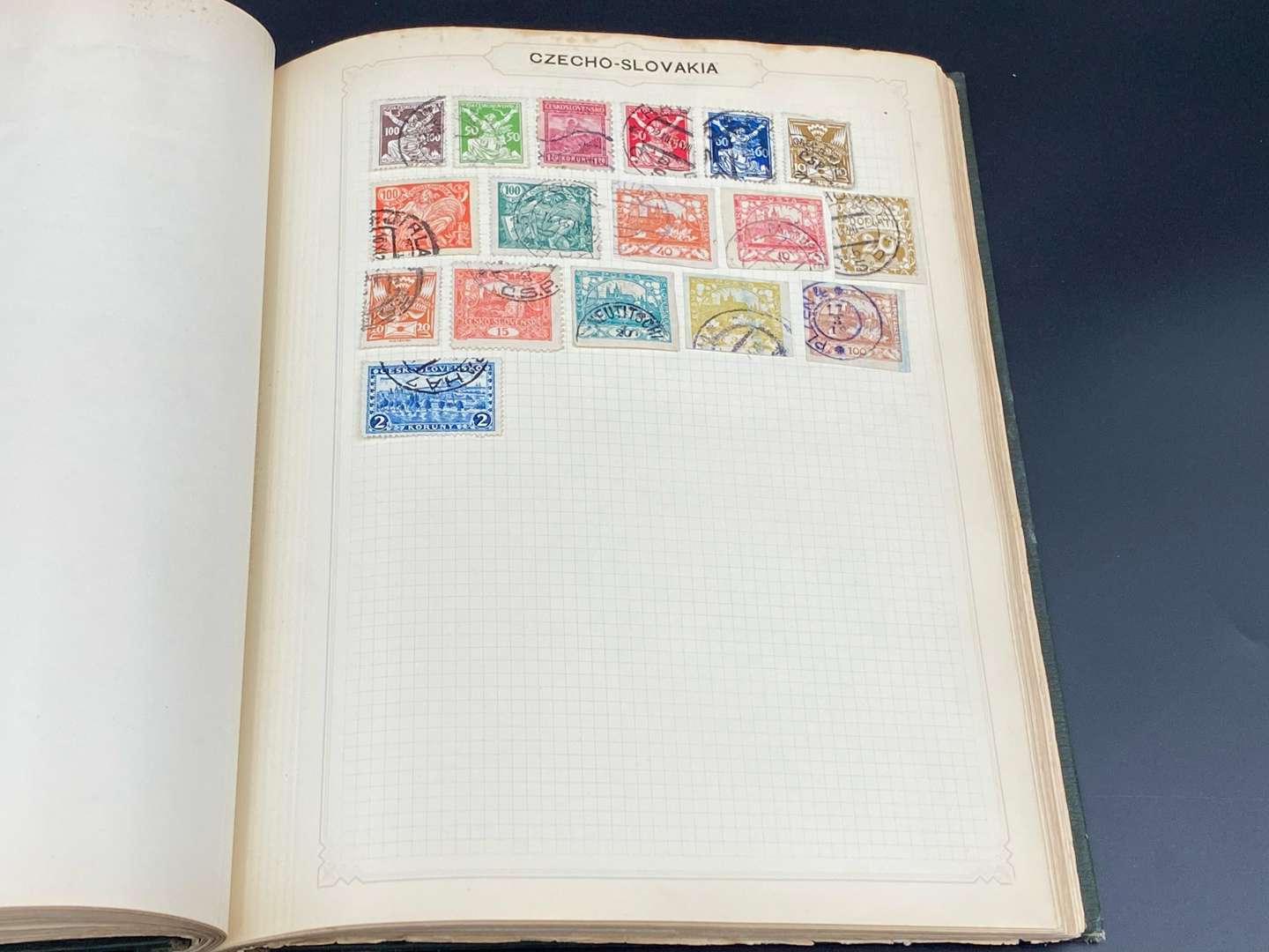 <p>SIMPLEX BLANK STAMP ALBUM, late 19th and early 20th century international stamp album and contents,</p>