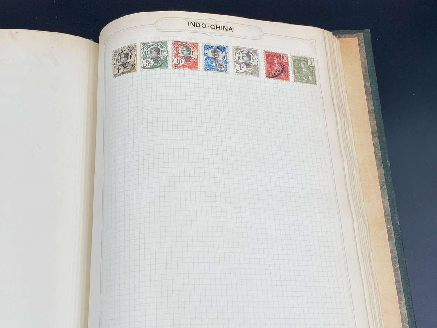 <p>SIMPLEX BLANK STAMP ALBUM, late 19th and early 20th century international stamp album and contents,</p>