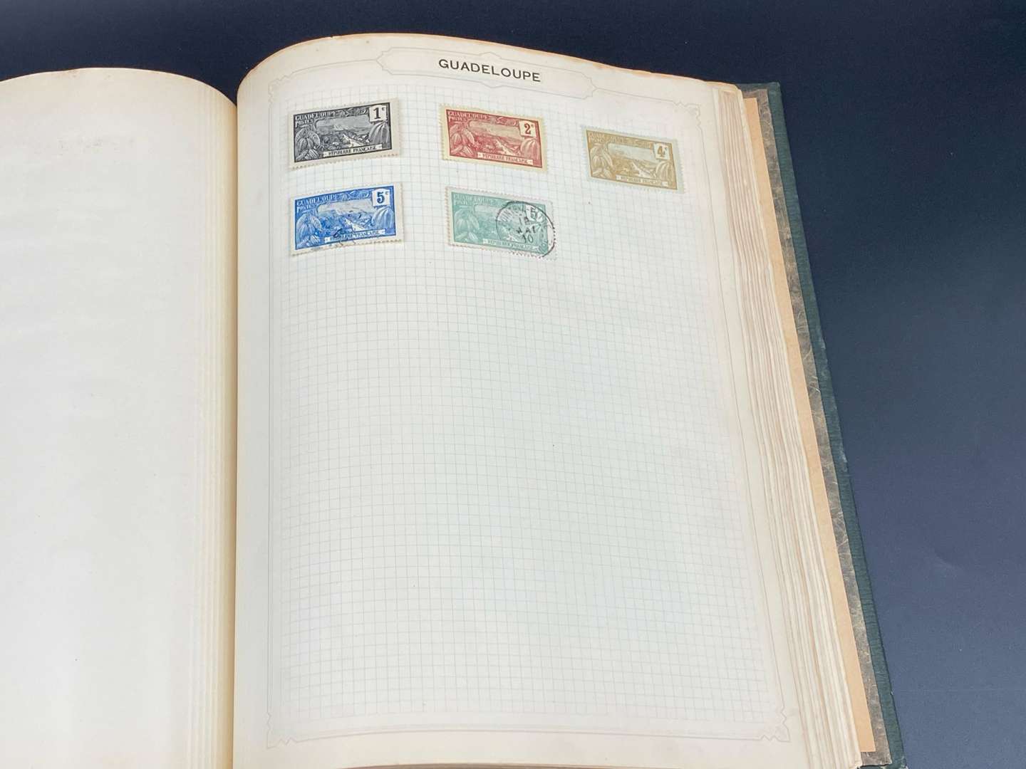 <p>SIMPLEX BLANK STAMP ALBUM, late 19th and early 20th century international stamp album and contents,</p>