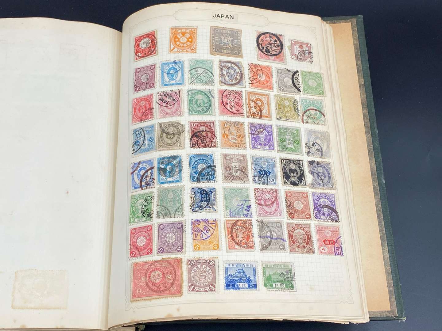 <p>SIMPLEX BLANK STAMP ALBUM, late 19th and early 20th century international stamp album and contents,</p>