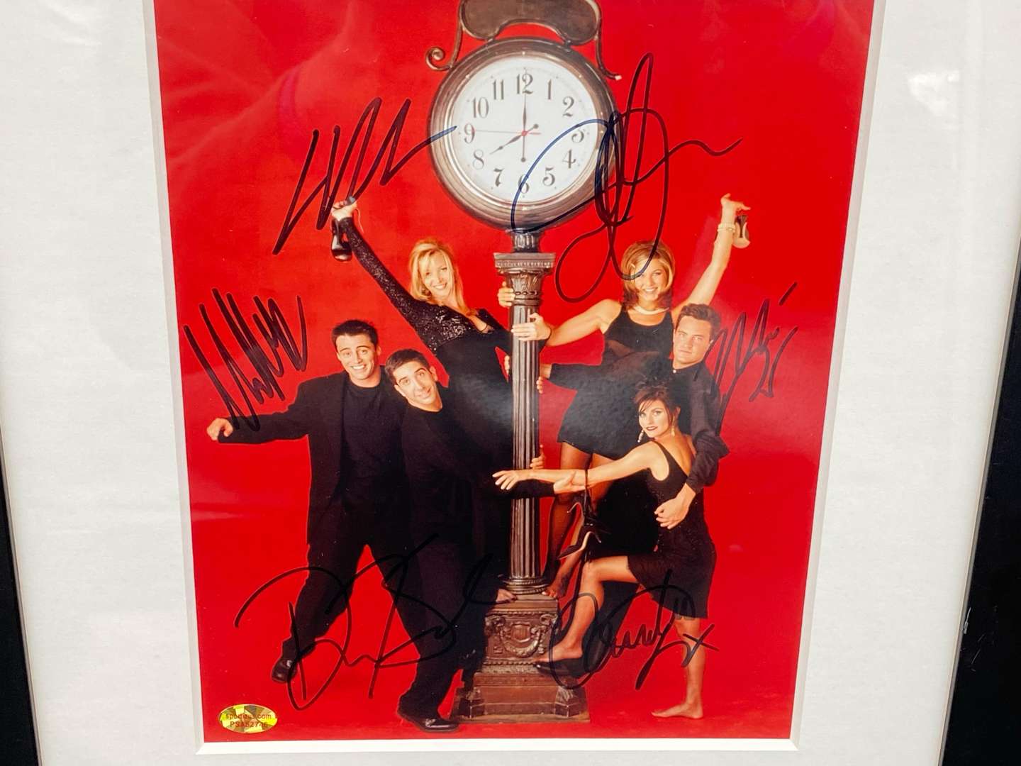 <p>SPORTIZUS, “FRIENDS” SIGNED AND FRAMED PHOTOGRAPH WITH COA,&nbsp;</p>