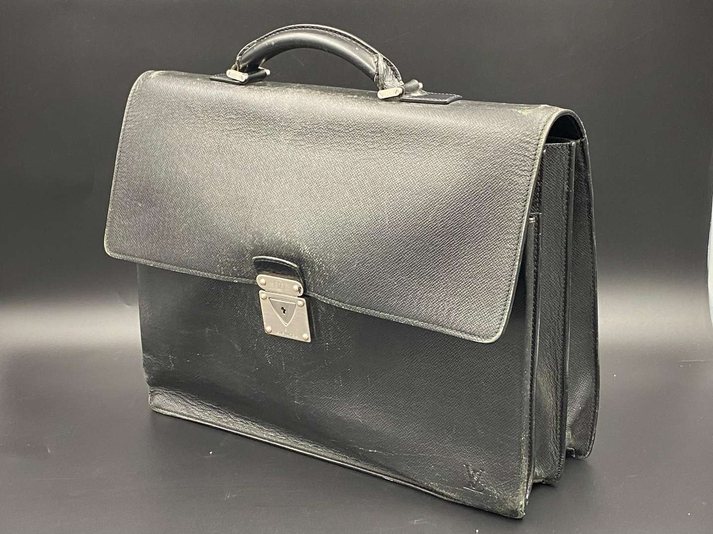 <p>LOUIS VUITTON. a black leather and brushed metal finish briefcase.</p>
