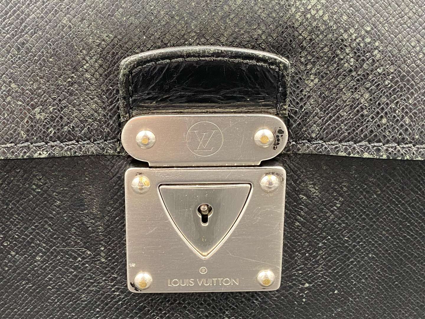 <p>LOUIS VUITTON. a black leather and brushed metal finish briefcase.</p>