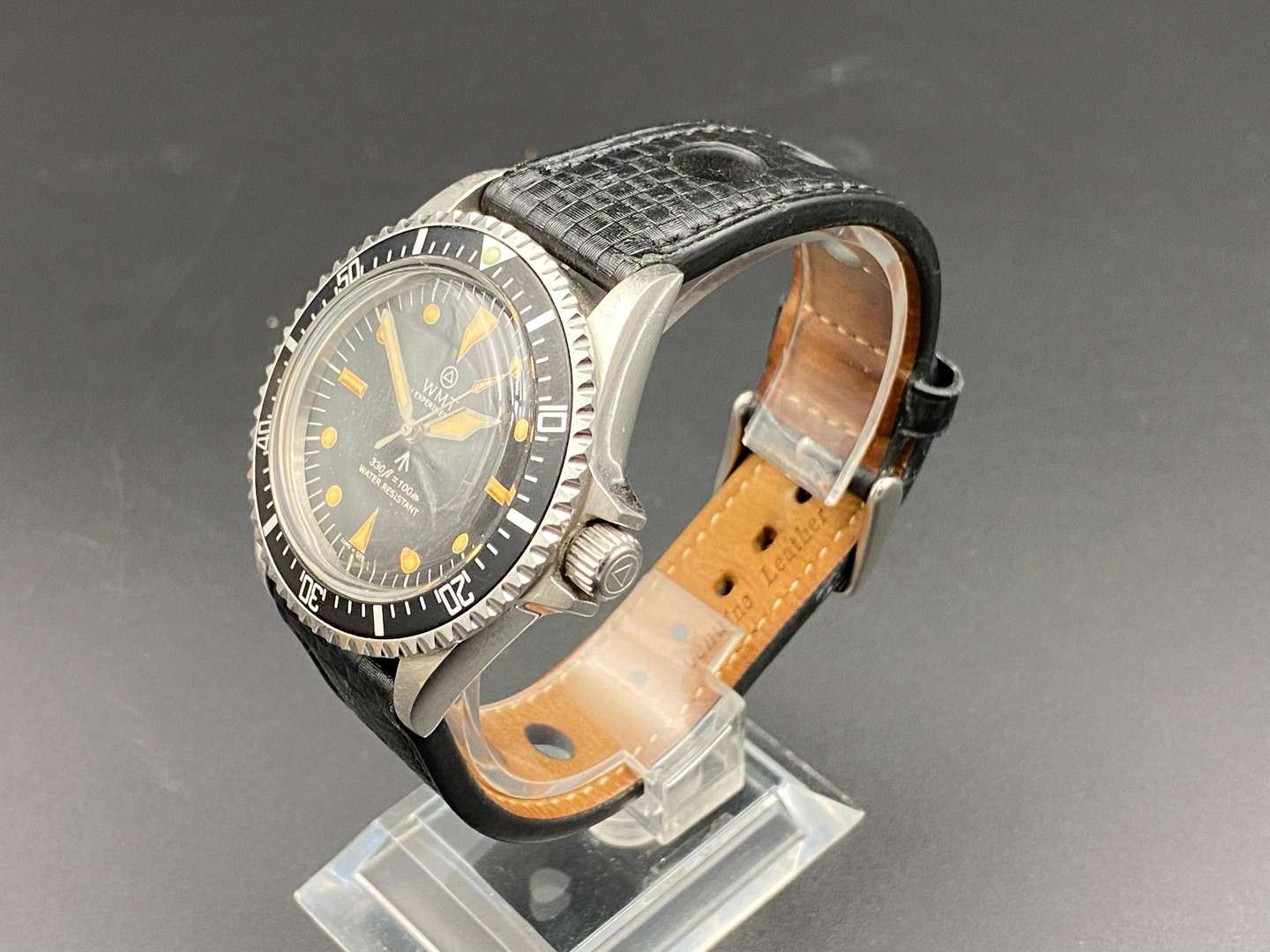<p>WATCH EXPERIMENTAL UNIT (WMT), SEA DIVER, a gilt metal, automatic, centre seconds, calendar wristwatch, 1358.</p>