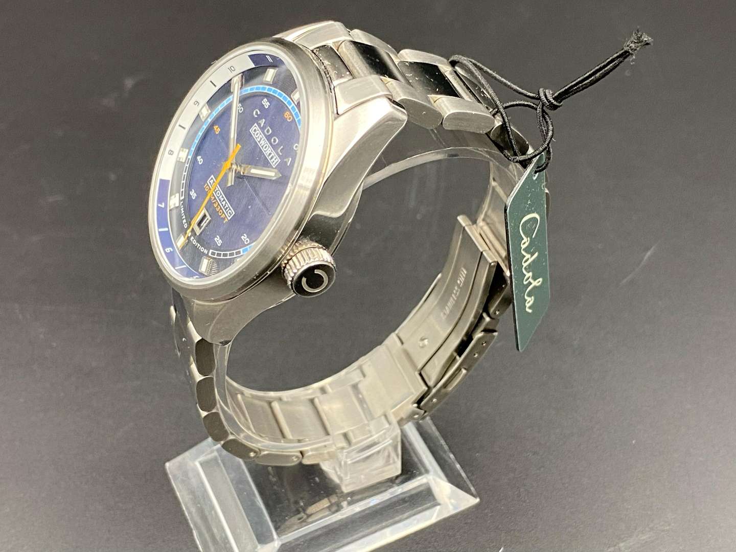 <p>CADOLA, &nbsp;COSWORTH, a stainless steel, automatic, centre seconds, calendar wristwatch, 037/125, CD-1025,</p>