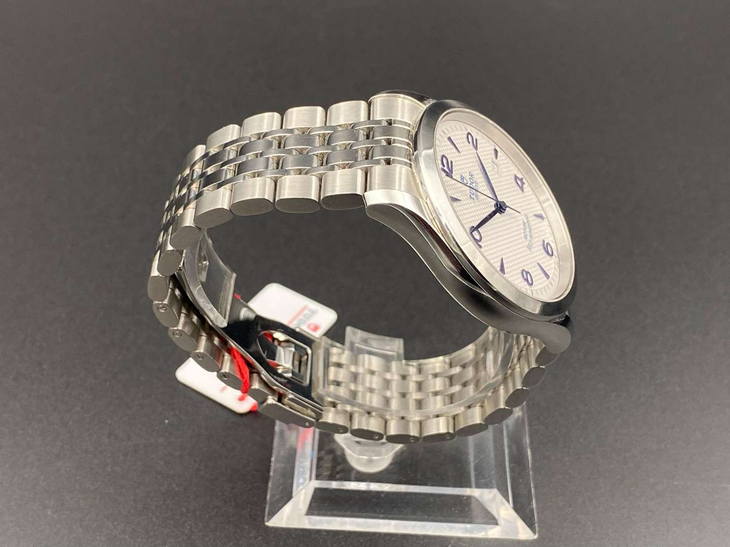 <p>TUDOR, GENEVE, stainless steel, center seconds, calendar wristwatch, Model 91650, 9TN1750</p>