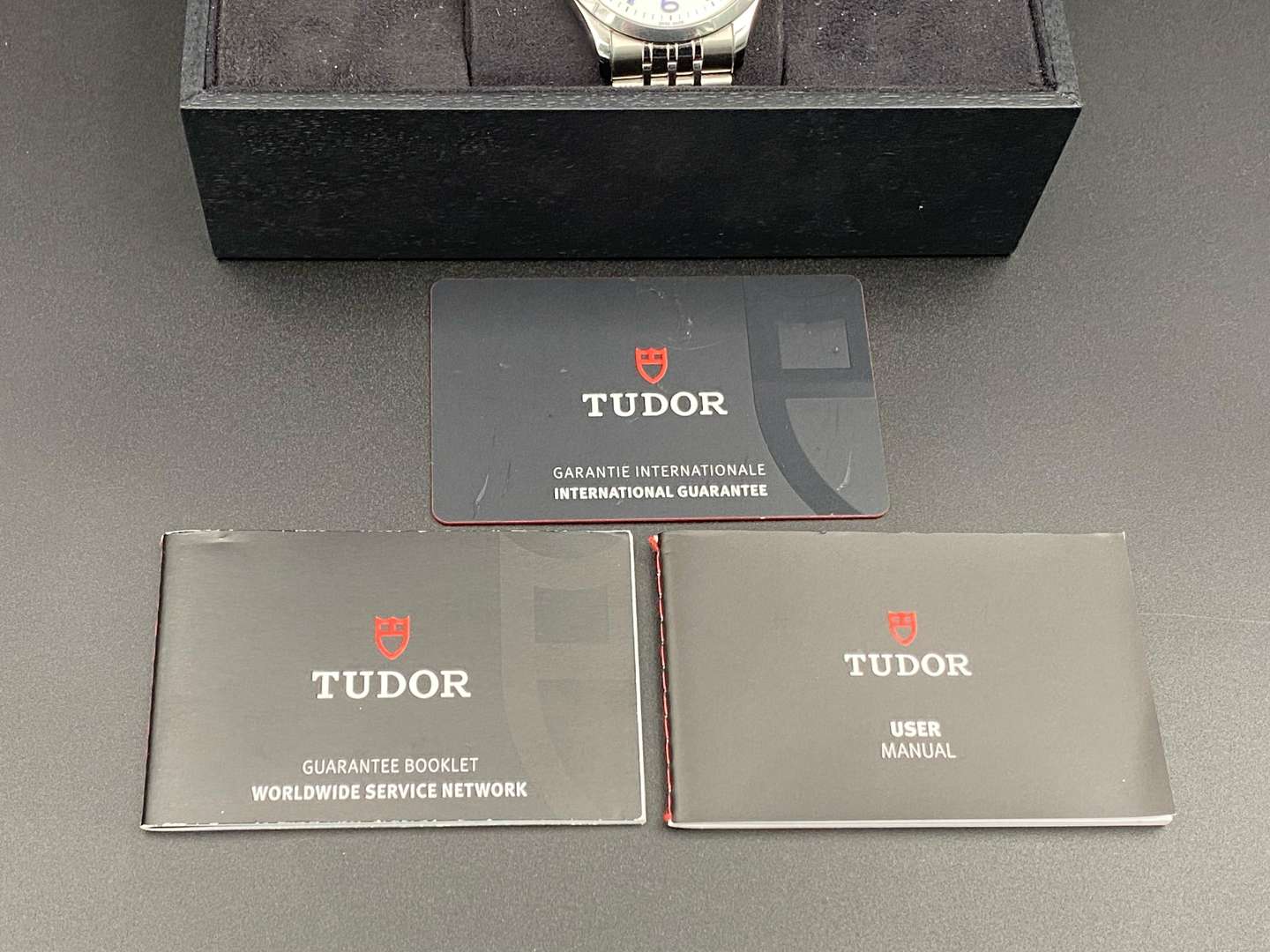 <p>TUDOR, GENEVE, stainless steel, center seconds, calendar wristwatch, Model 91650, 9TN1750</p>