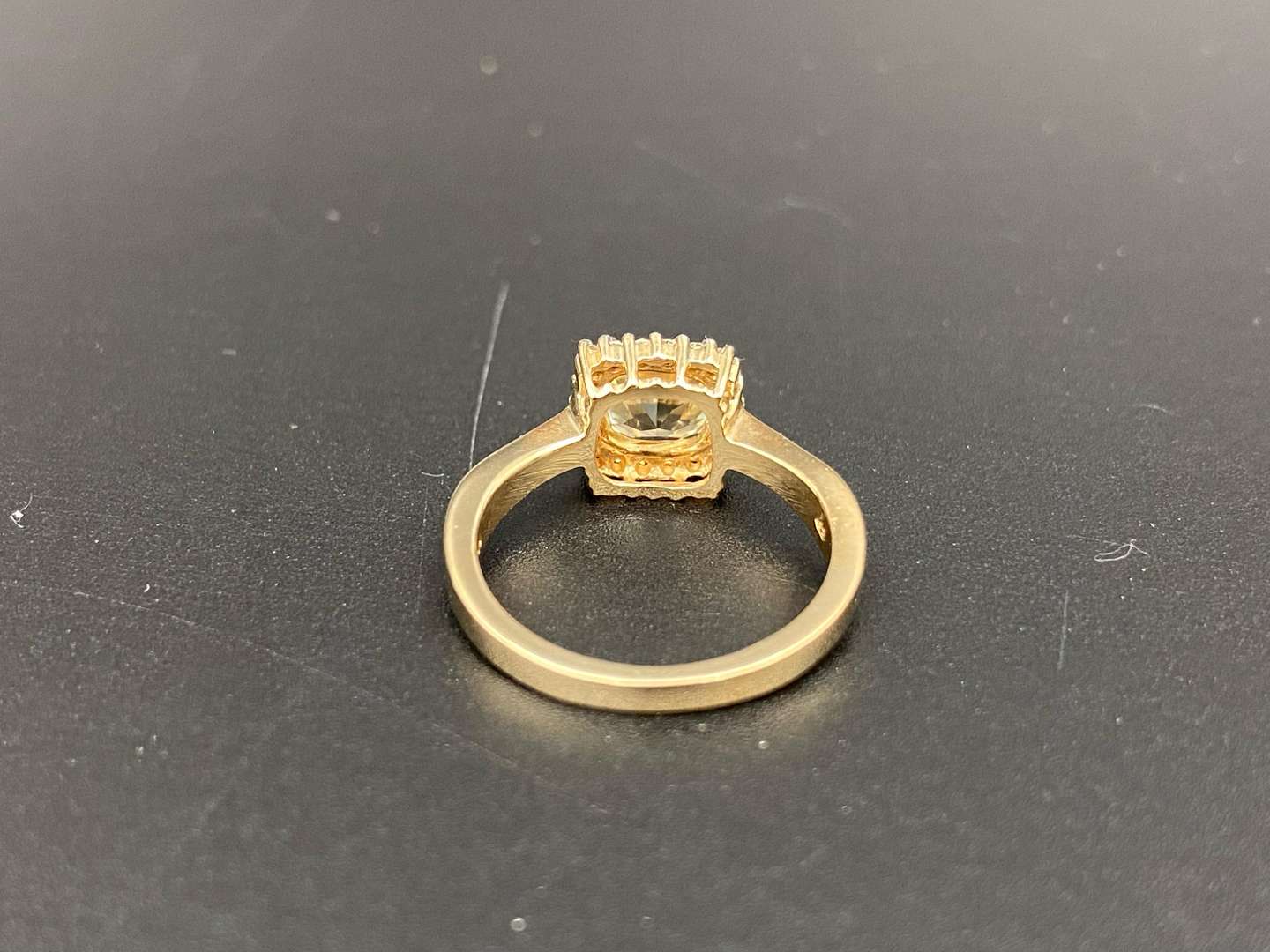 <p>A Citrine and Diamond set, 9ct gold ring.</p>