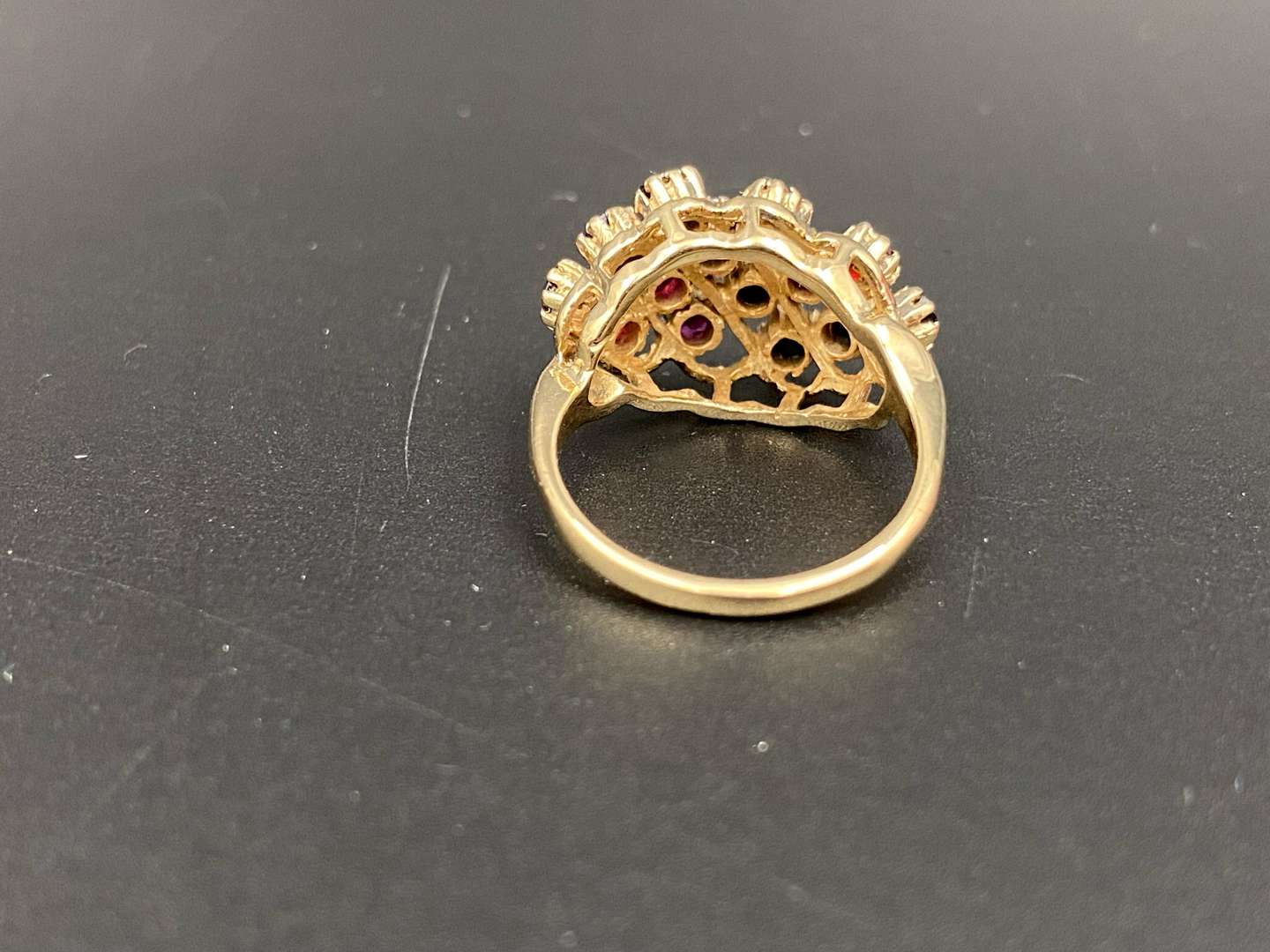 <p>Ruby & Sapphire 9ct yellow gold ring</p>