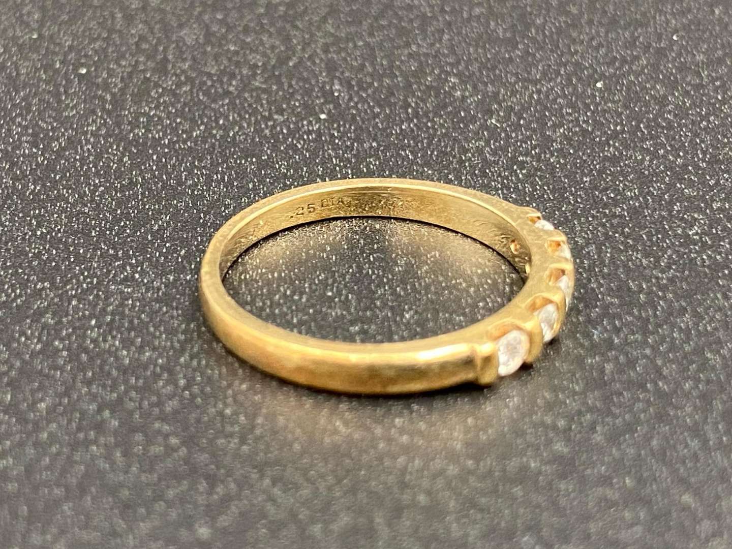 <p>A diamond set, five stone, 9ct gold ring,</p>